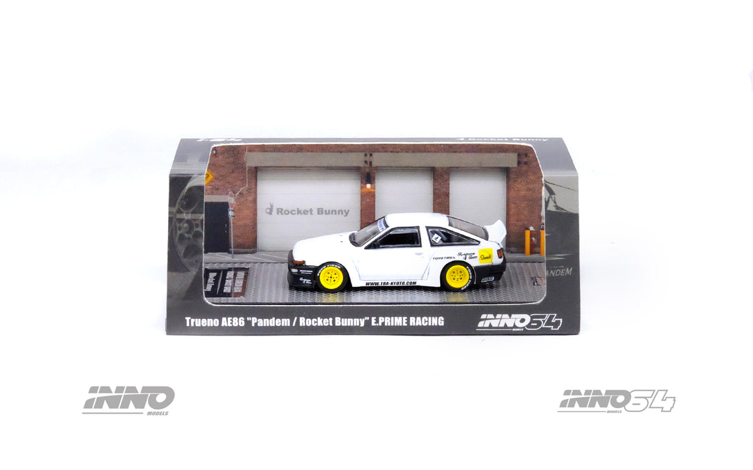 Inno64 Toyota Corolla Trueno AE86 Pandem
